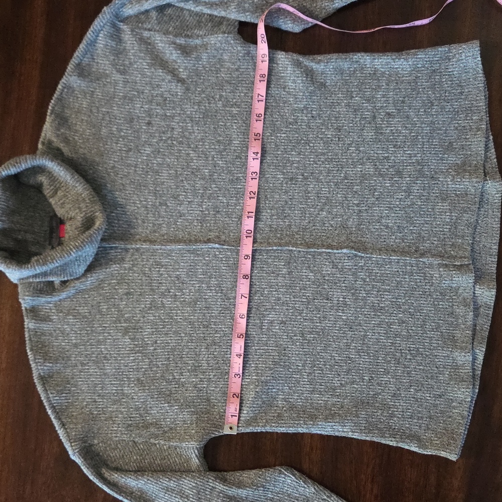 Vince Camuto Gray Ribbed Mock Neck Sweater Women’s S - Picture 4 of 5